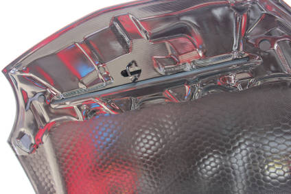 Bonnet Close-up by Pascal