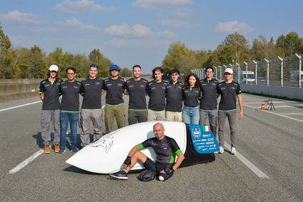 Policumbent Cerberus World Record Breaking Bike and Team