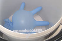 Vacuum degassing chamber